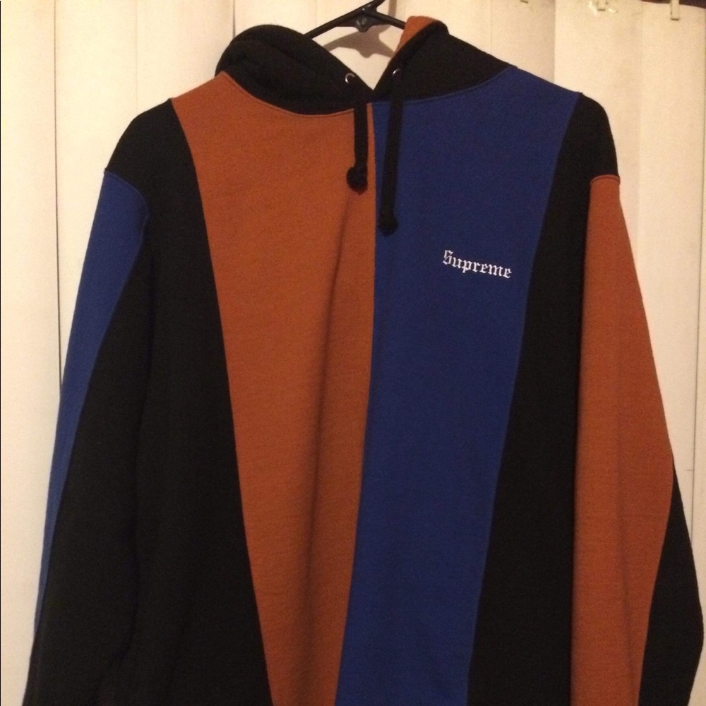Supreme Hoodie